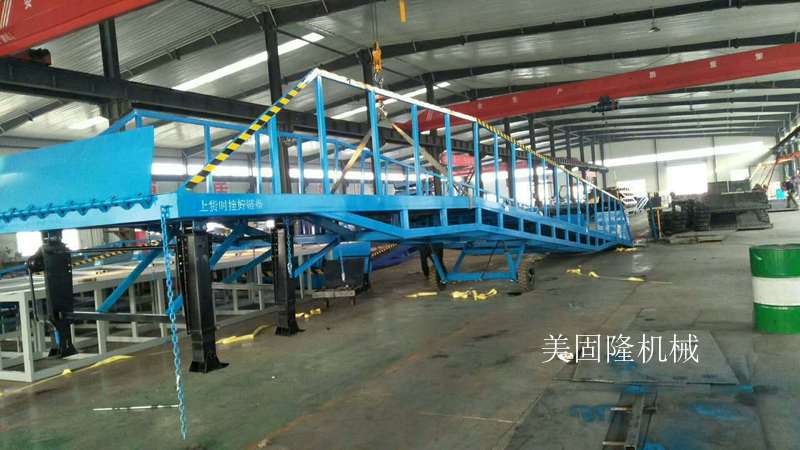 来宾移动式登车桥厂家